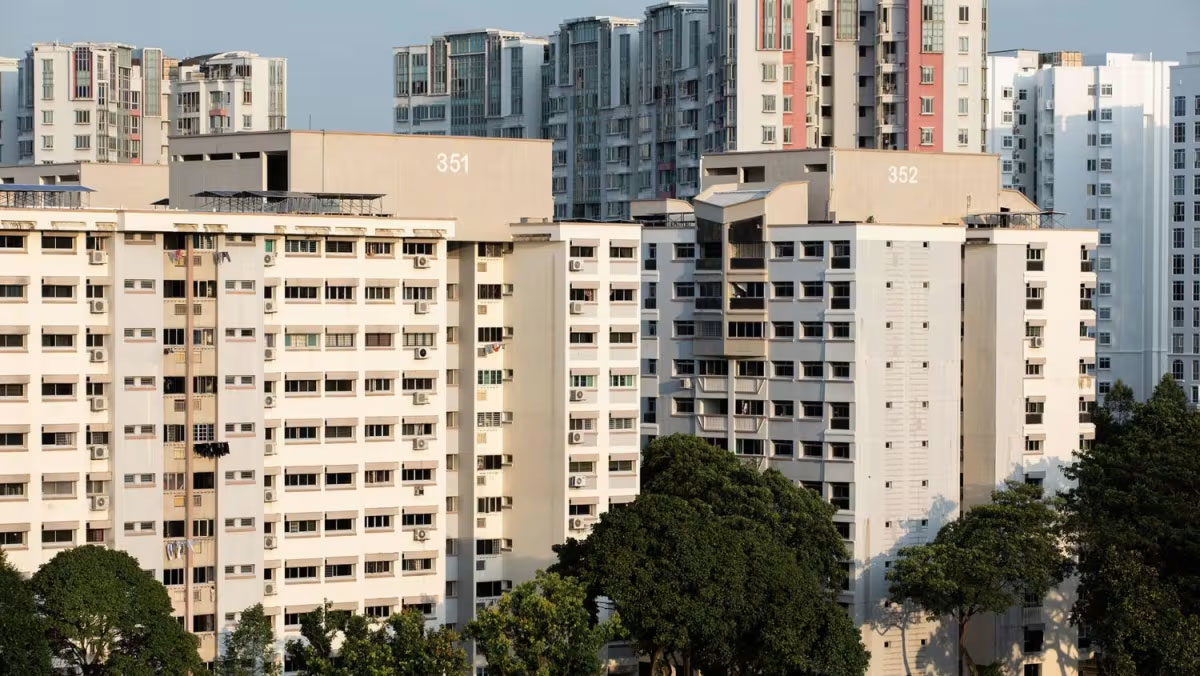 Foreign Buying of Singapore Luxury Homes Shows Signs of Thawing Market